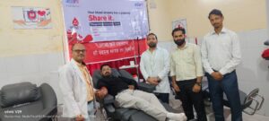 पीलीभीत मेडिकल कॉलेज में स्वैच्छिक रक्तदान शिविर: 10 लोगों ने किया रक्तदान
