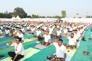 International Yoga Day 2026: 57वीं वाहिनी SSB ने भारत-नेपाल सीमा से लेकर J&K तक किया भव्य योगाभ्यास, CM धामी भी हुए शामिल