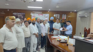 रुद्रपुर: रजिस्ट्री, बिजली-पानी पर रोक से फूटा लोगों का गुस्सा, ठुकराल के नेतृत्व में डीएम से लगाई गुहार