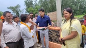 ​ग्राम पंचायत ललपुरिया साहब सिंह में नवनिर्मित खड़ंजे का हुआ भव्य लोकार्पण: गन्ना राज्य मंत्री ने किया उद्घाटन