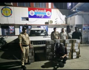 ऑपरेशन प्रहार में बड़ी कार्रवाई: 28 पेटी अवैध अंग्रेजी शराब के साथ तस्कर गिरफ्तार, बोलेरो वाहन सीज