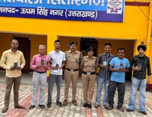 सीईआईआर पोर्टल की मदद से सितारगंज पुलिस ने बरामद किए छह गुमशुदा मोबाइल, असली मालिकों को लौटाए